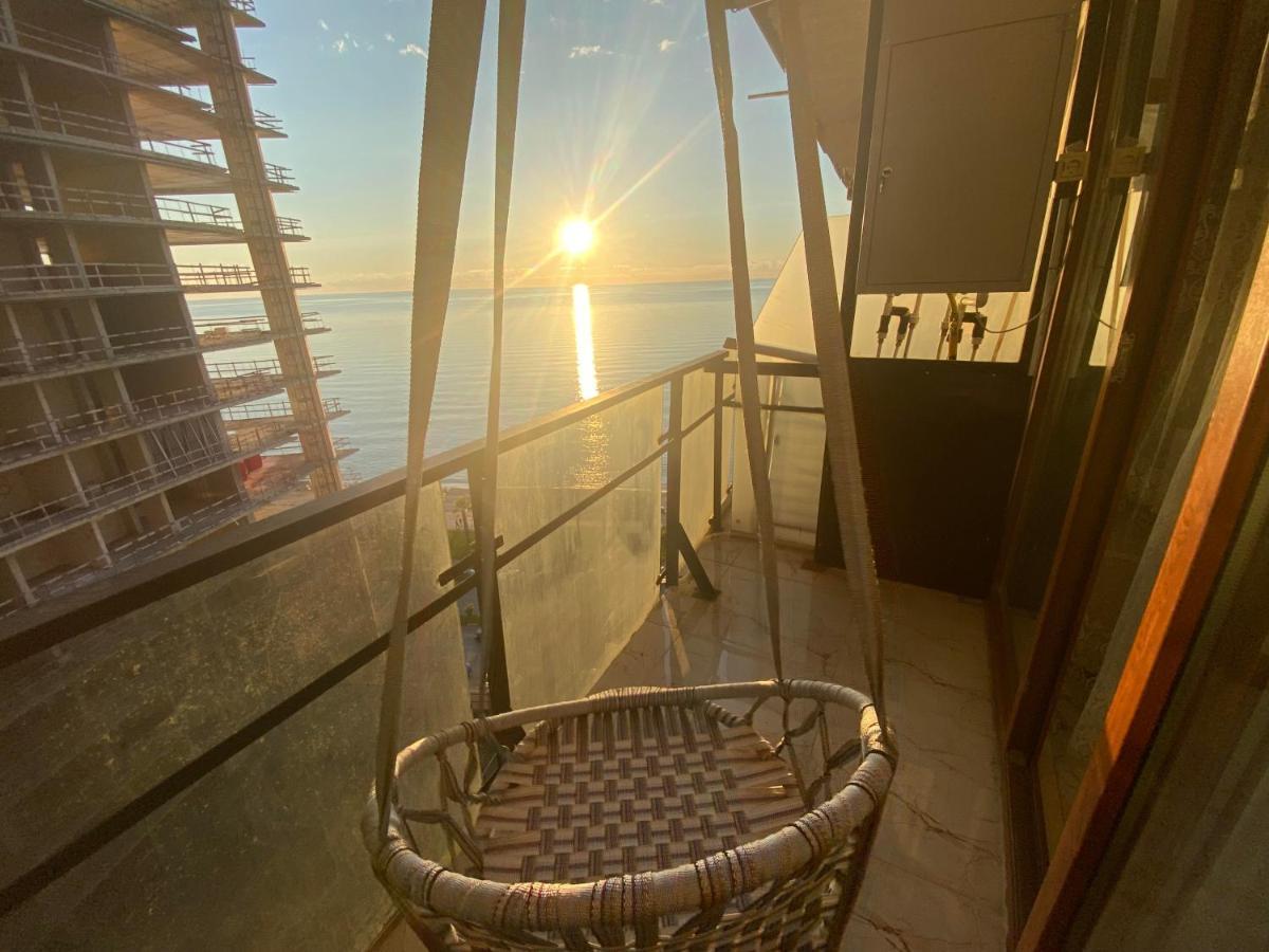 Your Studio On The Beach! Batumi Exteriör bild